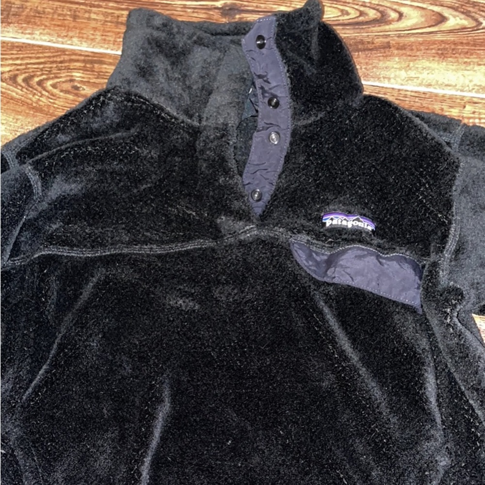 Patagonia Medium button sweatshirt